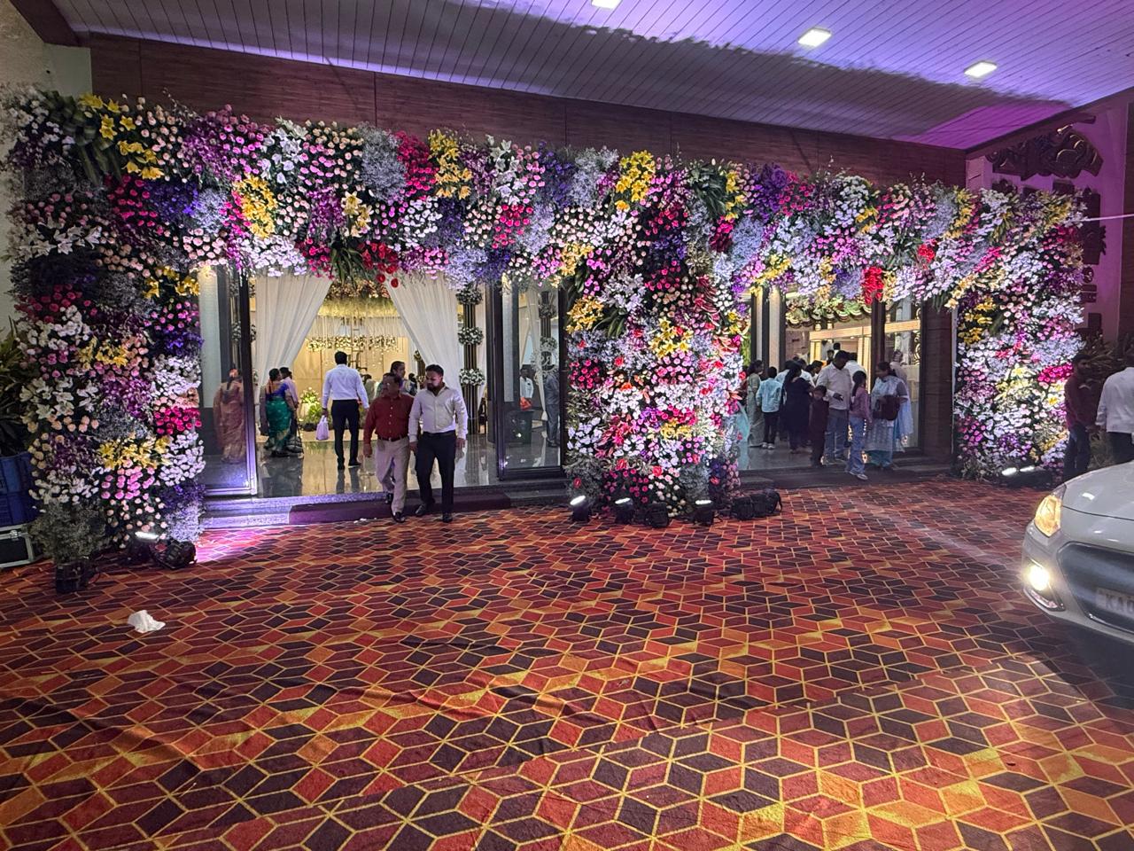 BRS GRANDEUR gallery photo 37